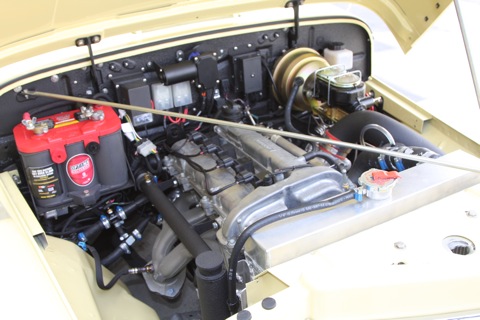 Icon Willys Jeepster Engine